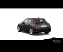 MINI Cooper 5 porte Favoured