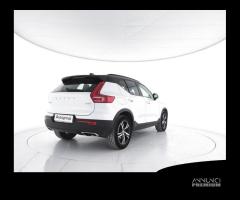 VOLVO XC40 D3 AWD Geartronic R-design - 6