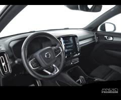 VOLVO XC40 D3 AWD Geartronic R-design - 8