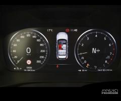 VOLVO XC40 T3 Momentum - 13