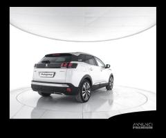 PEUGEOT 3008 GT Hybrid4 300 e-EAT8 GT Line