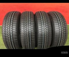 215 65 17 Gomme Invernal Continental NEW 215 65R17