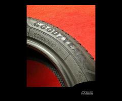 215 55 16 Gomme Invernali 90/99% Dunlop 215 55R16 - 5