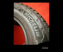 225 65 16C Gomme 4 Stagioni Michelin 225 65 R16C - 4