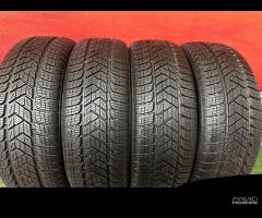 215 65 17 Gomme Invernali 99% Pirelli 215 65 R17 - 1