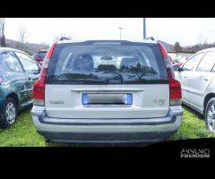 VOLVO V70 2.4 D5 20V cat- PER OPERATORI DEL SETT - 6