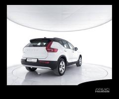 VOLVO XC40 D3 Momentum - AUTOCARRO N1 - 3