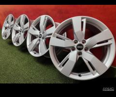 Cerchi Audi Q5 A3 A4 A6 Q3 8Jx19 ET39 5x112 66.5