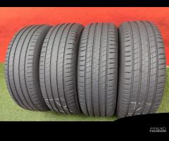 235 65 17 Gomme Estive 70-90% Michelin 235 65R17 - 1