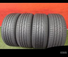 235 50 19 Gomme Estive Hankook 80-90% 235 50 R19 - 1