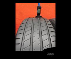 235 65 17 Gomme Estive 65-80% Michelin 235 65R17