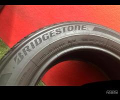 215 60 16 Gomme Estive 80-85% Bridgeston 215 60R16