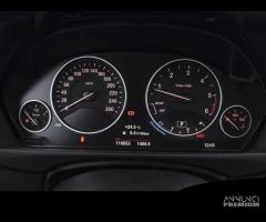 BMW 320 Serie 3 d xDrive Luxury - 13