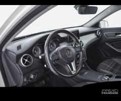 MERCEDES-BENZ GLA 220 CDI Automatic - 8