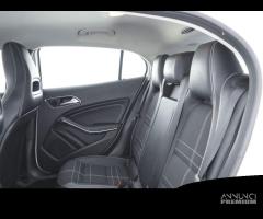 MERCEDES-BENZ GLA 220 CDI Automatic - 10