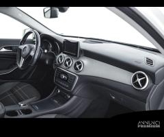 MERCEDES-BENZ GLA 220 CDI Automatic - 12