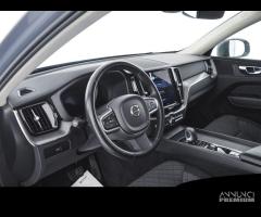 VOLVO XC60 B4 automatico Core - 8