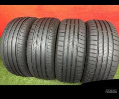 215 55 17 Gomme Estive 75% Bridgestone 215 55 R17