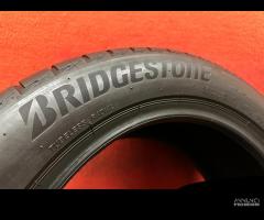 215 55 17 Gomme Estive 75% Bridgestone 215 55 R17 - 6