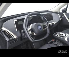 BMW iX xDrive40 Pacchetto sportivo Essence editi - 8