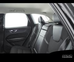 VOLVO XC60 D4 AWD Geartronic Business - 10