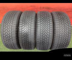 235 60 18 Gomme Inverna 2022 Bridgestone 235 60R18