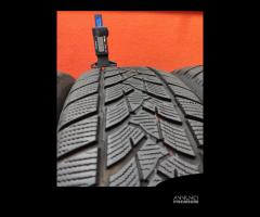 235 60 18 Gomme Invernal 80-90% GoodYear 235 60R18