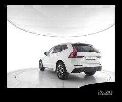 VOLVO XC60 B4 Geartronic Momentum Pro