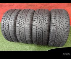 215 40 17 Gomme 95% Invernali Audi A1 S1 215 40 R1