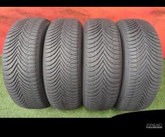 215 65 17 Gomme Invern 2019 95% Michelin 215 65R17