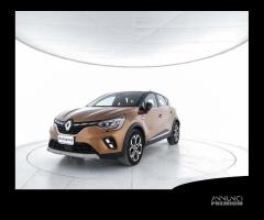 RENAULT Captur TCe 155 CV EDC FAP Intens