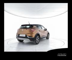 RENAULT Captur TCe 155 CV EDC FAP Intens