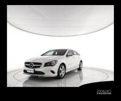 MERCEDES-BENZ CLA Shooting Brake  200 d Automati