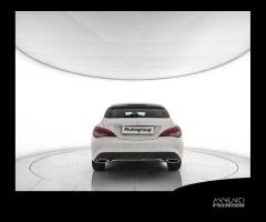 MERCEDES-BENZ CLA Shooting Brake  200 d Automati - 6