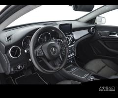 MERCEDES-BENZ CLA Shooting Brake  200 d Automati - 8