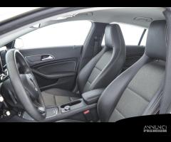 MERCEDES-BENZ CLA Shooting Brake  200 d Automati - 9