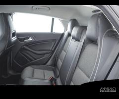 MERCEDES-BENZ CLA Shooting Brake  200 d Automati - 10