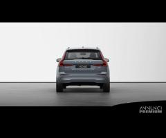 VOLVO XC60 Mild Hybrid B4 (d) AWD automatico Cor