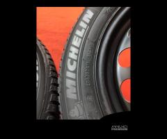 Cerchi Audi Q2 Gomme Invernali Michelin 205 60 16