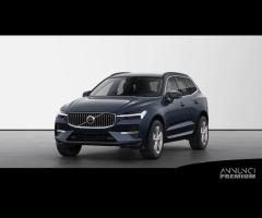 VOLVO XC60 Mild Hybrid B4 (d) AWD automatico Cor