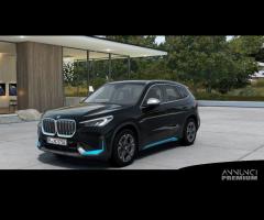 BMW iX1 xDrive30 xLine