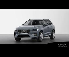 VOLVO XC60 Mild Hybrid B4 AWD automatico Essent