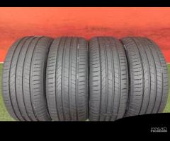 235 45 21 - 255 40 21 Gomme Estive Pirelli Audi Q4