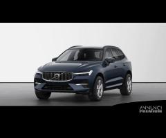 VOLVO XC60 Mild Hybrid B4 AWD automatico Essent