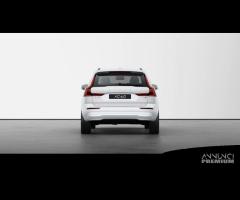 VOLVO XC60 Mild Hybrid B4 AWD automatico Essent