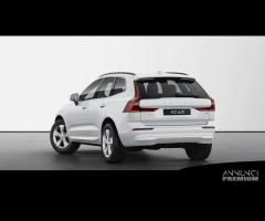 VOLVO XC60 Mild Hybrid B4 (d) AWD automatico Cor