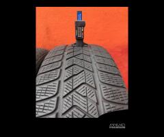 235 60 18 Gomme Invernali 60% Pirelli 235 60R18