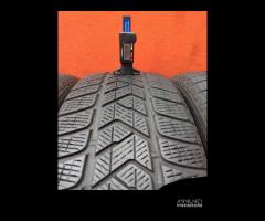 235 60 18 Gomme Invernali 60% Pirelli 235 60R18