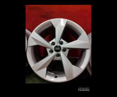 Cerchi Audi A3 8Y S3 Originali 8Jx18 ET46 5x112