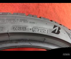 225 40 18 Gomme 60-95% 2022 Bridgestone 225 40R18 - 10